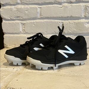 New Balance Kids Black baseball cleats size 13 Shoes
